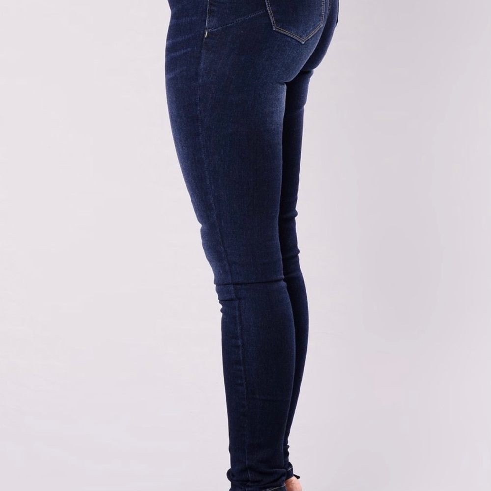 Butt Lifting Jeans ❤️❤️❤️ - Picture 4 of 10